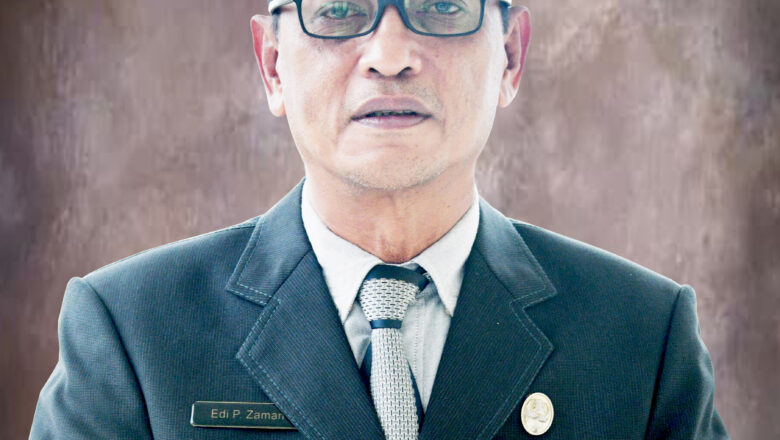 EDI PRIYOTO, SH (Sekretaris DPRD Natuna)